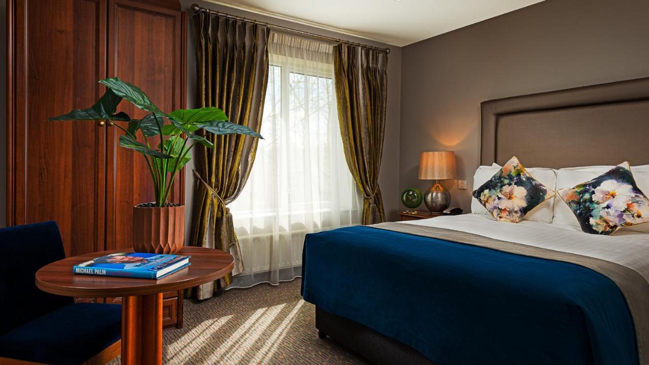 Longcourt House Hotel Newcastle West Esterno foto